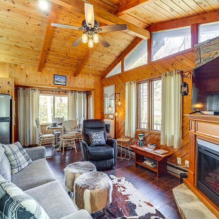 Rustic Newland Cabin With Deck By Lake And Trails! Exterior photo