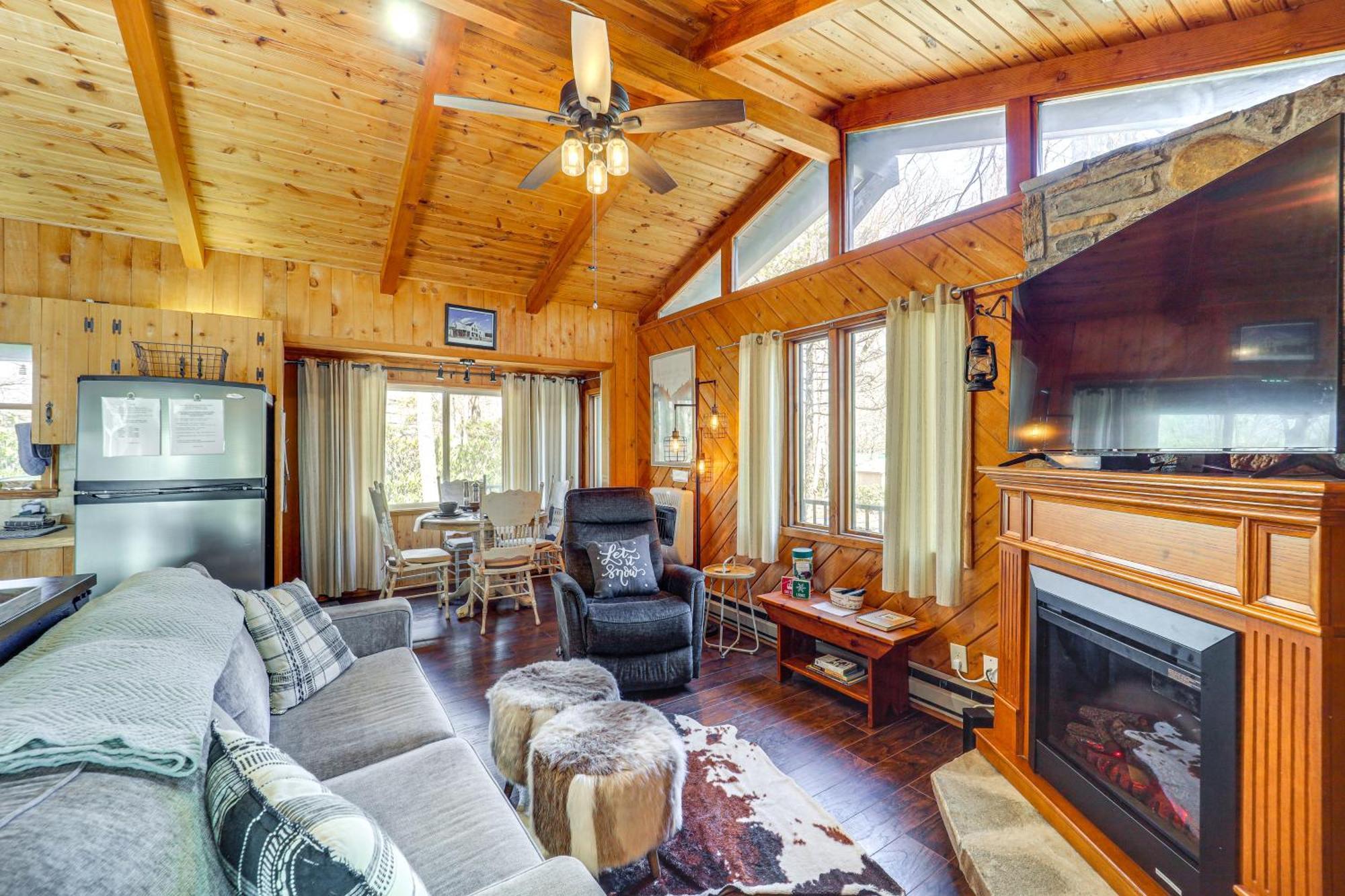 Rustic Newland Cabin With Deck By Lake And Trails! Exterior photo